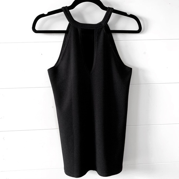 High Neck Sleeveless Top Set - Picture 3 of 14